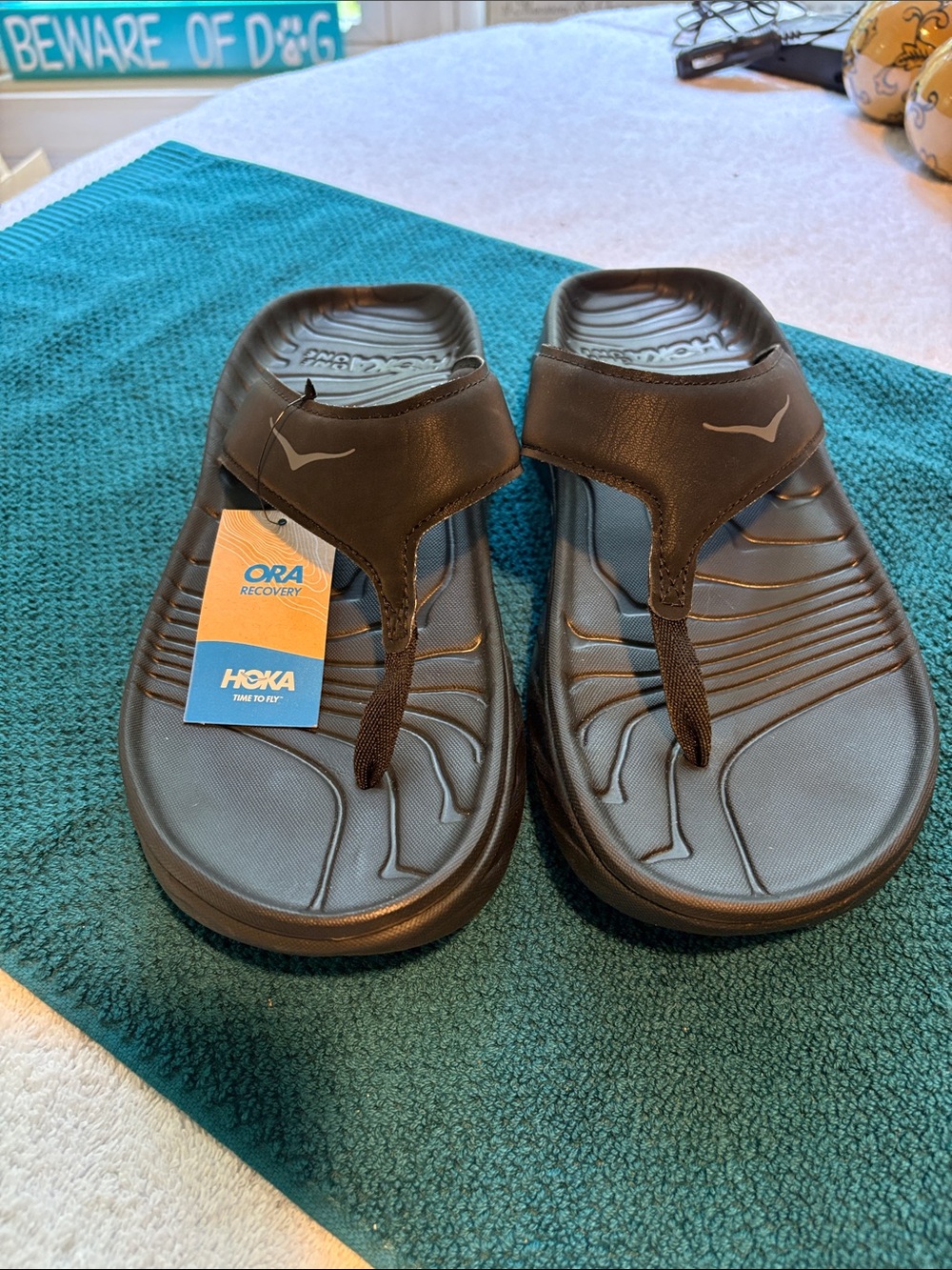 Hoka Men’s Black ORA Recovery Thong Sandals Size 11